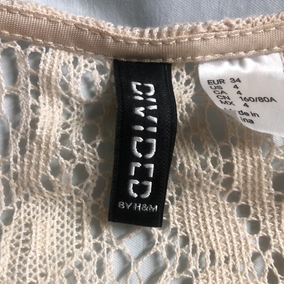 H&M divided cream color knit scalloped edge dress euc sz 4 - Picture 3 of 11